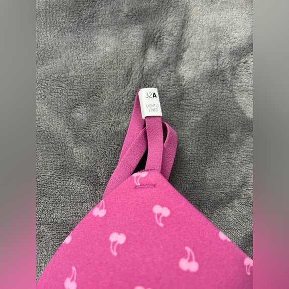 Victoria’s Secret Adaptive Wear Everywhere Front Close Bra in Mauve Cherry, 32A - Picture 5 of 8